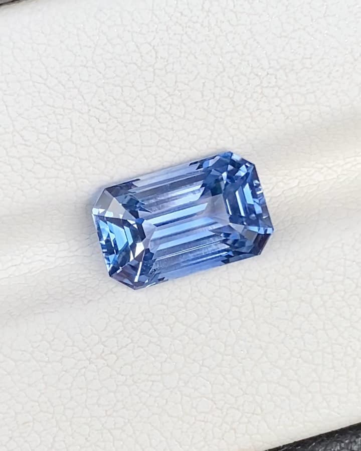 Sapphire 0.00 ct