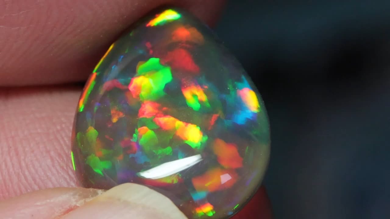 Black Welo Opal 7.43 ct