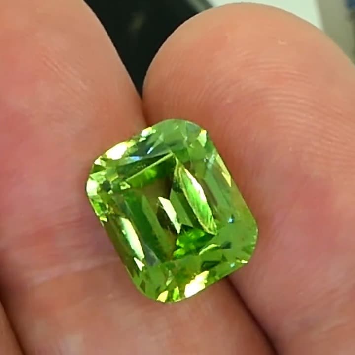 Peridot 10.00 ct
