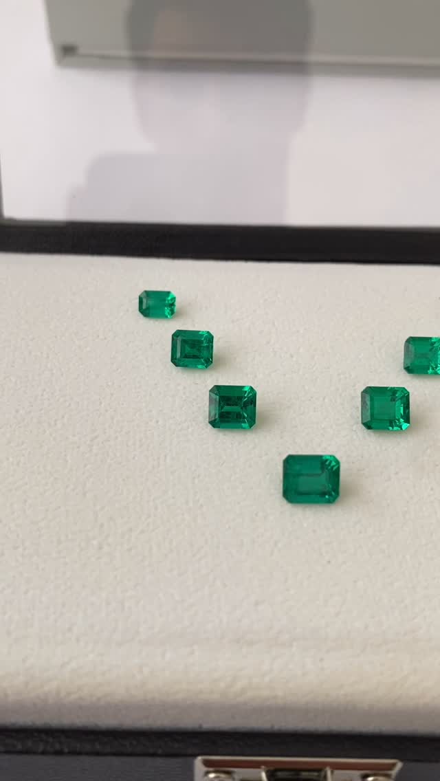 Emerald 0.00 ct