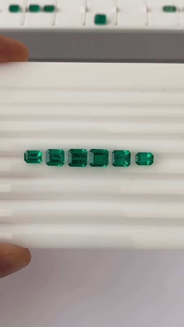 Emerald 0.00 ct