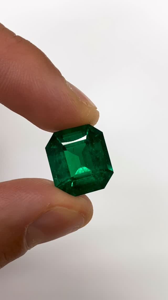 Emerald 15.00 ct