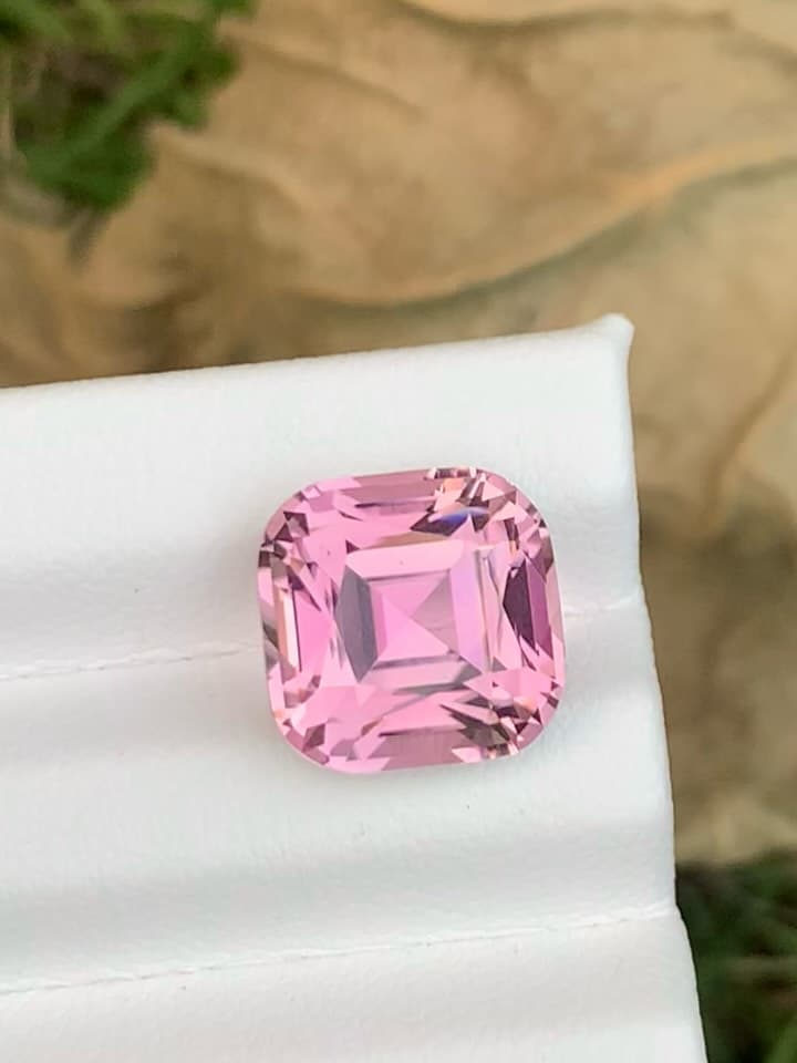 Tourmaline 0.00 ct