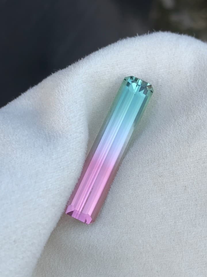 Tri-color 19.97 ct