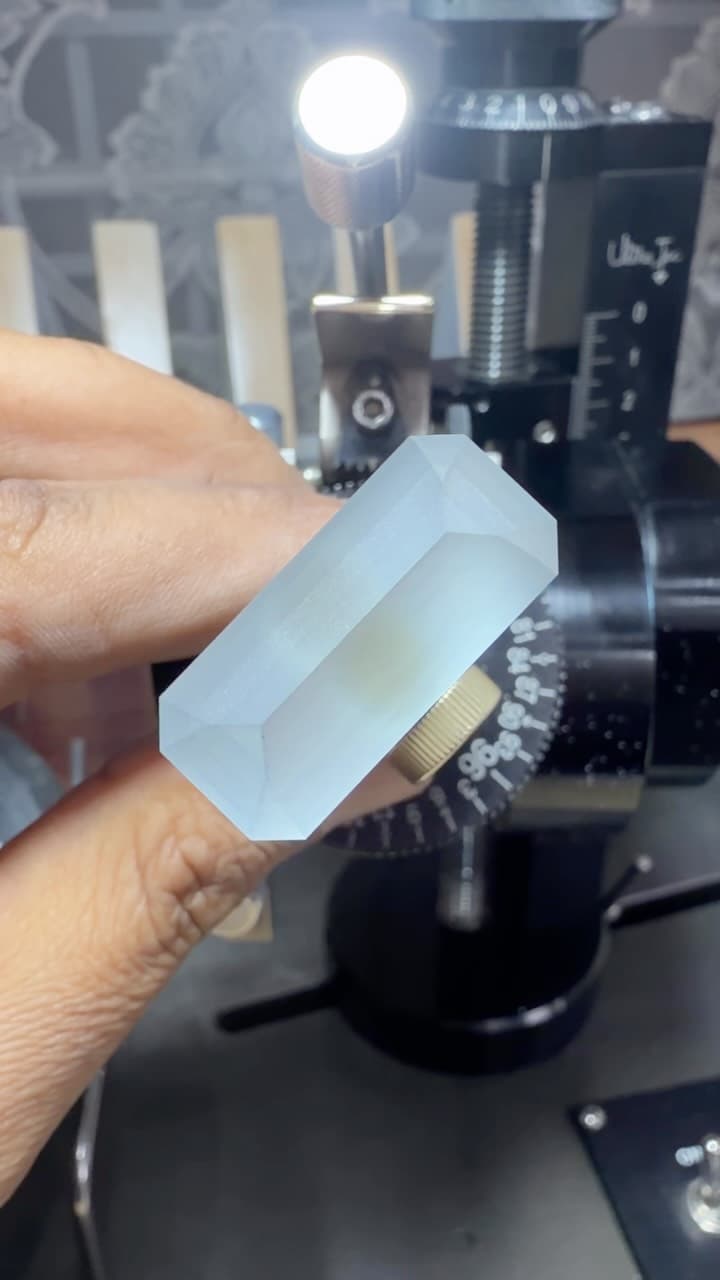 Aquamarine 38.56 ct