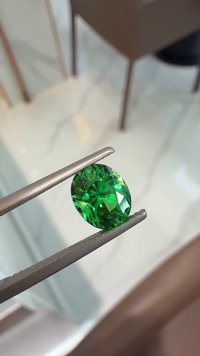 Tsavorite Garnet 2.56 ct