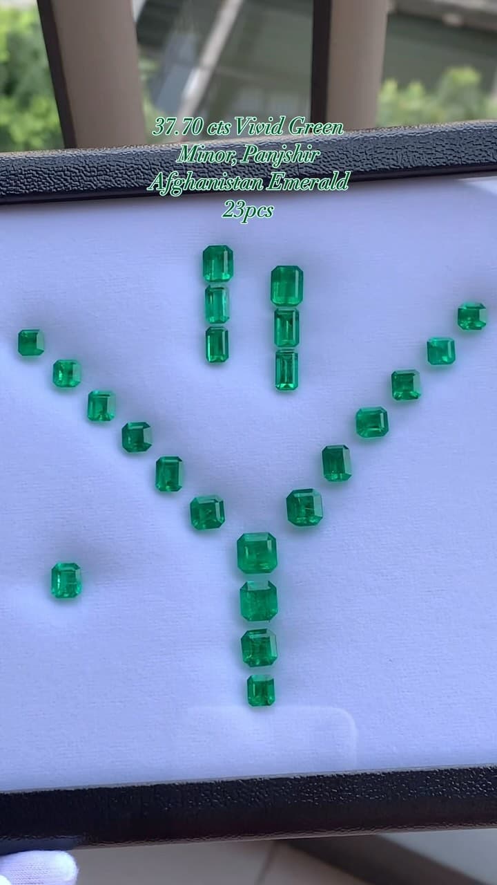 Emerald 37.70 ct