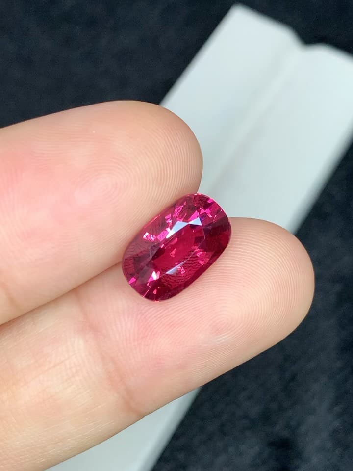 Spinel 5.10 ct