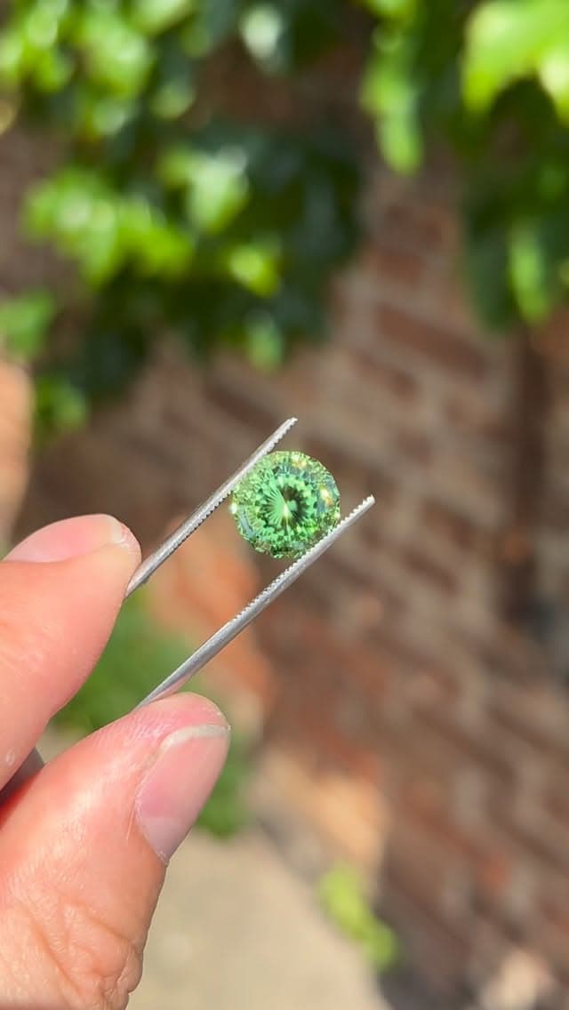 Peridot 0.00 ct