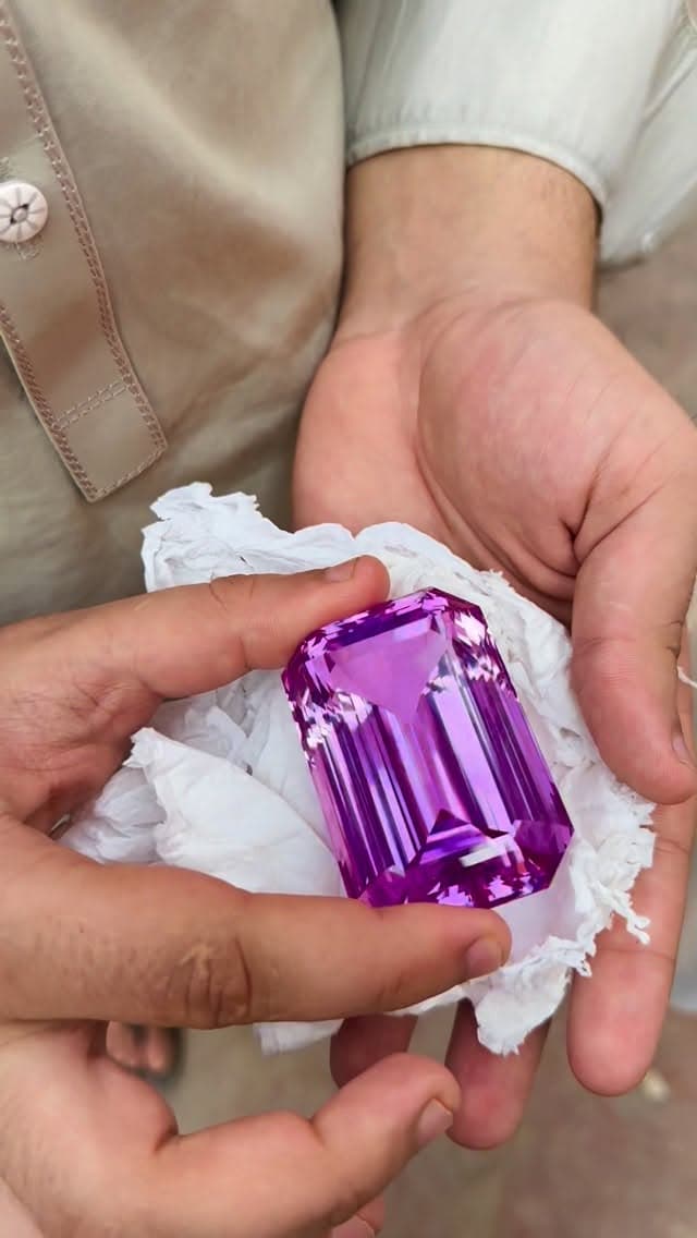 Kunzite 0.00 ct