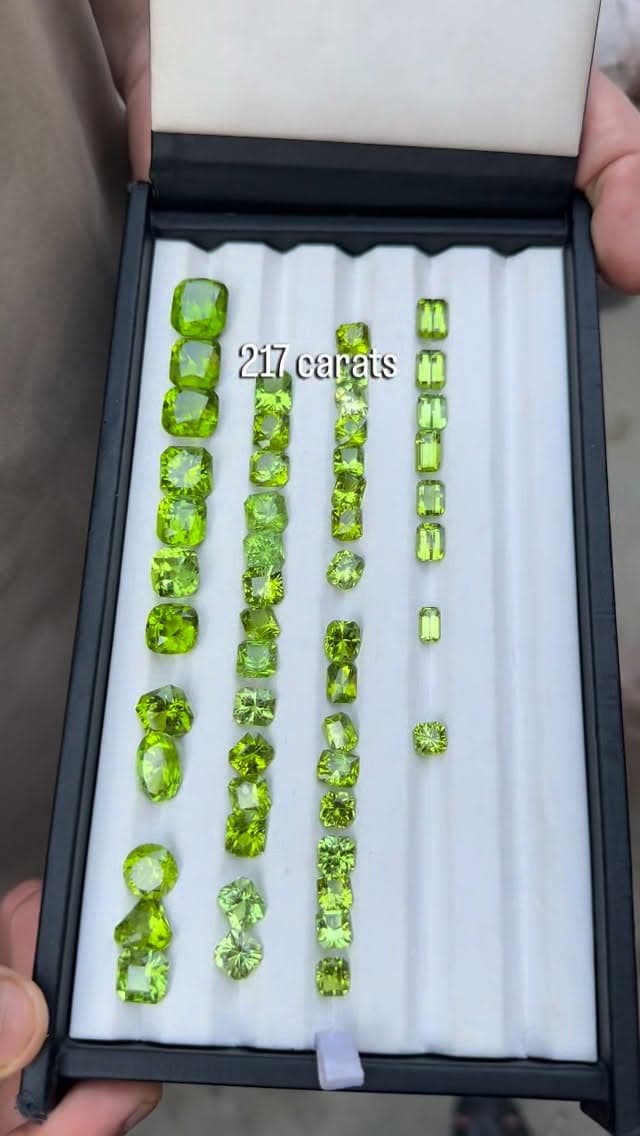 Peridot 217.00 ct