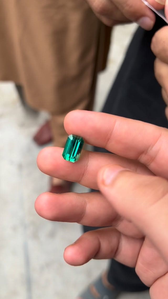green tourmaline 0.00 ct