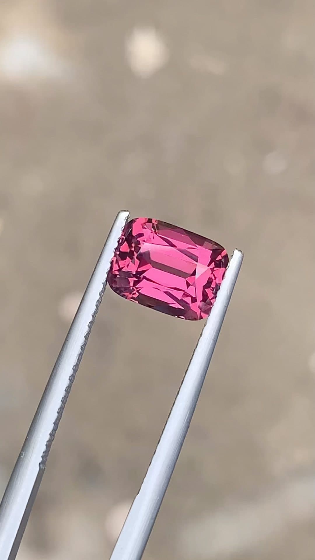pink spinel 2.72 ct