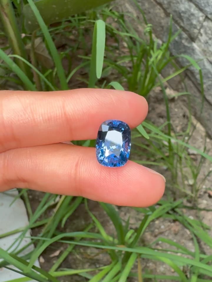 cobalt spinel 9.00 ct
