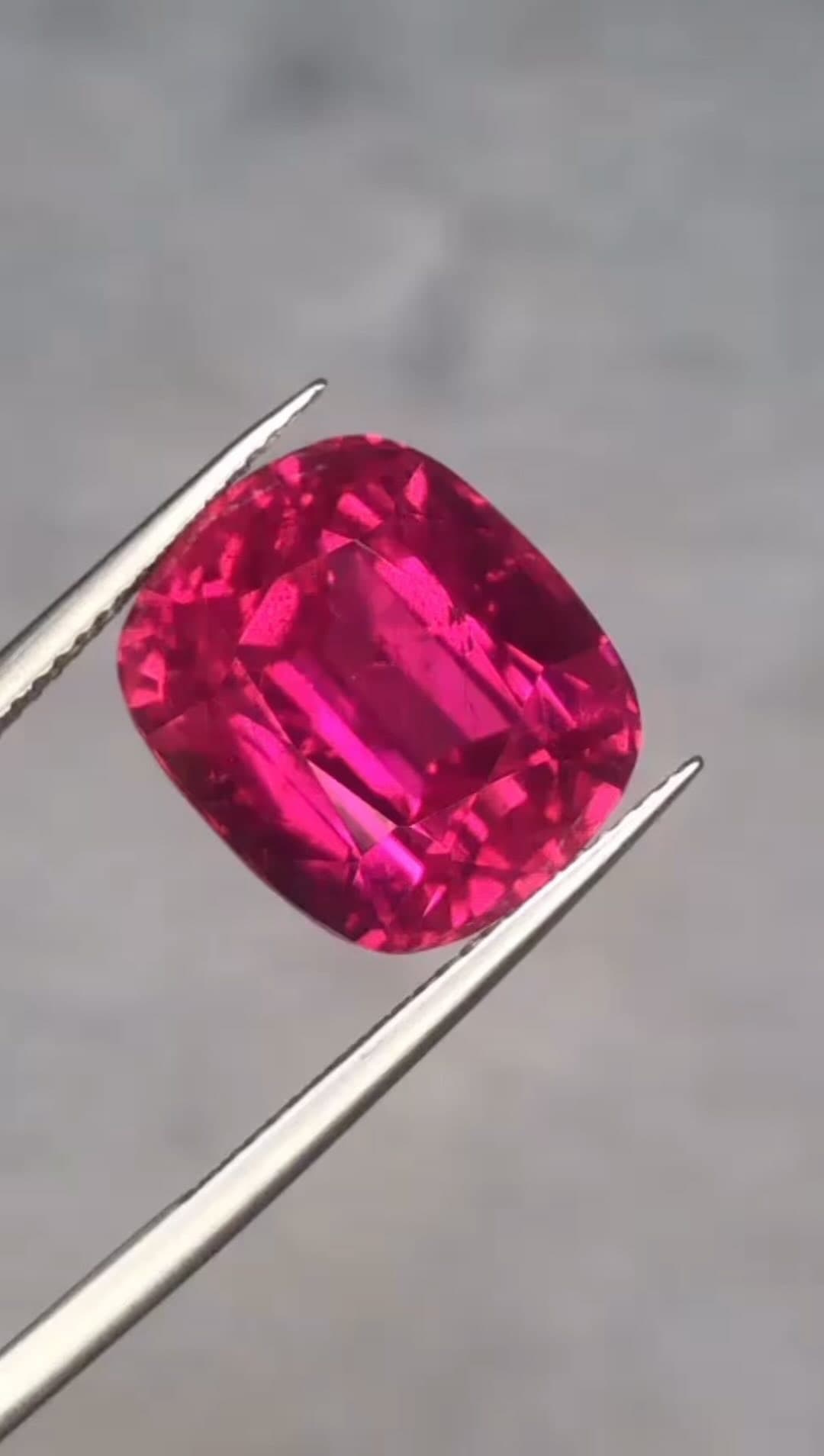 Rubelie 13.00 ct