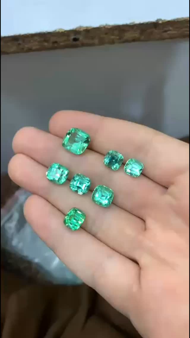 green tourmaline 0.00 ct
