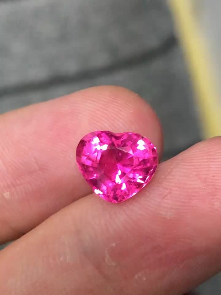 Tourmaline 0.00 ct
