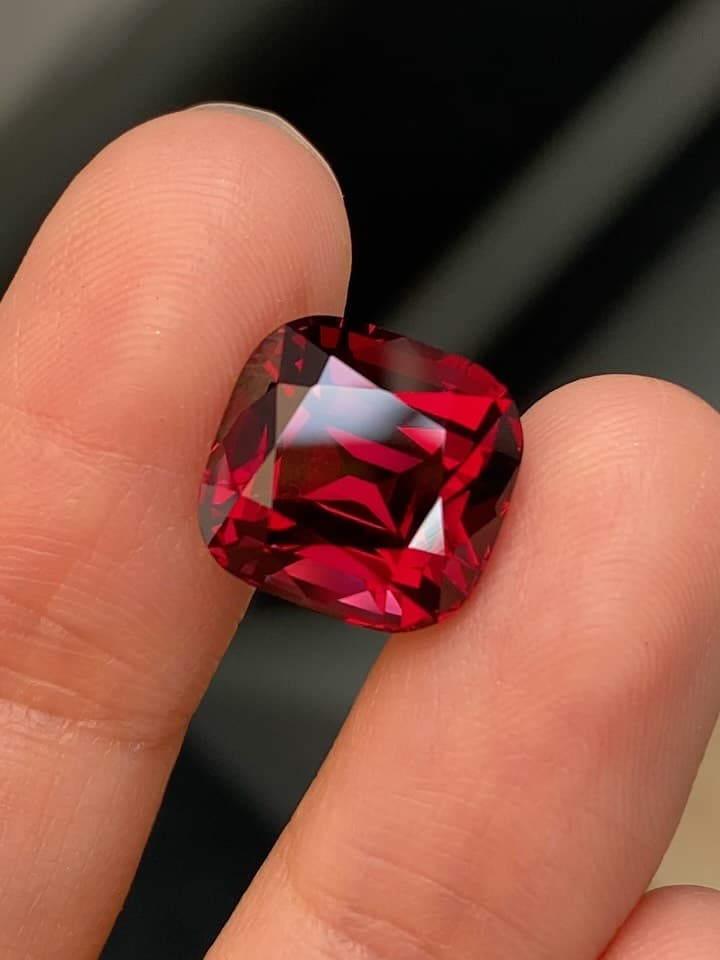 Umbalite 9.36 ct