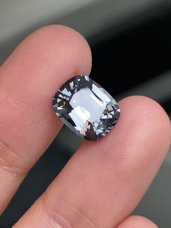 Spinel 3.72 ct