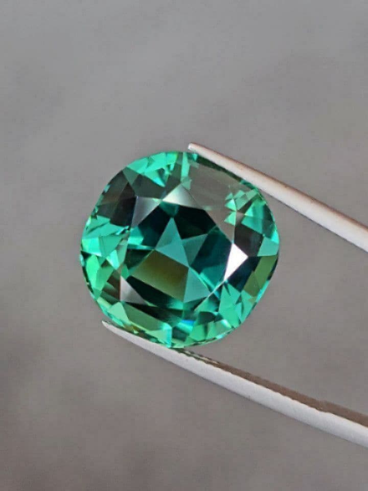 lagoon tourmaline 22.24 ct
