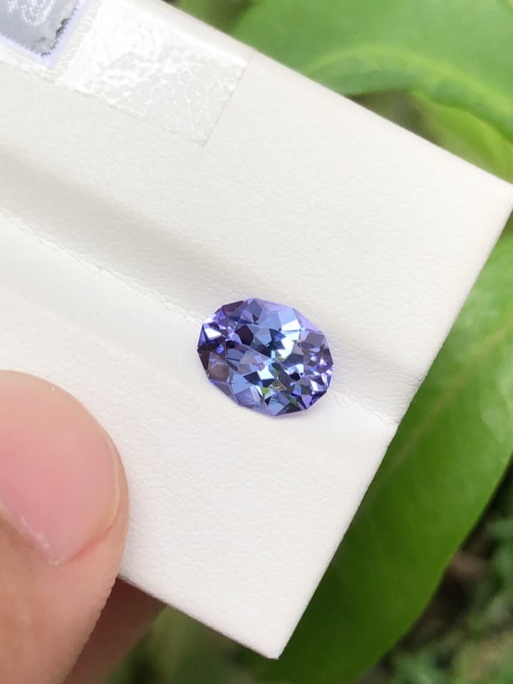 Tanzanite 1.75 ct