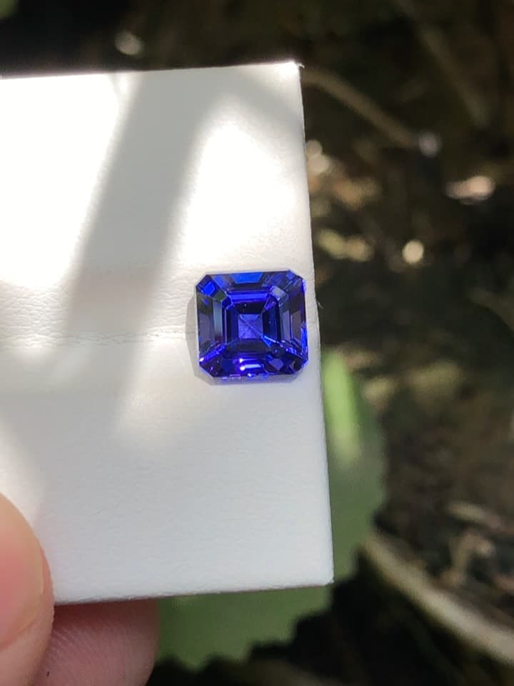 Tanzanite 2.28 ct