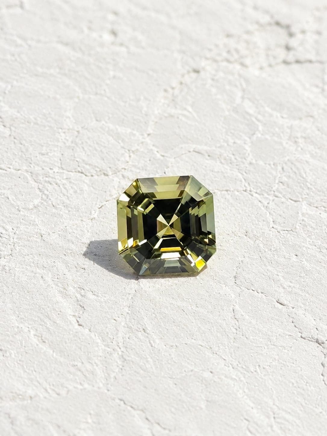 Tanzanite 0.76 ct