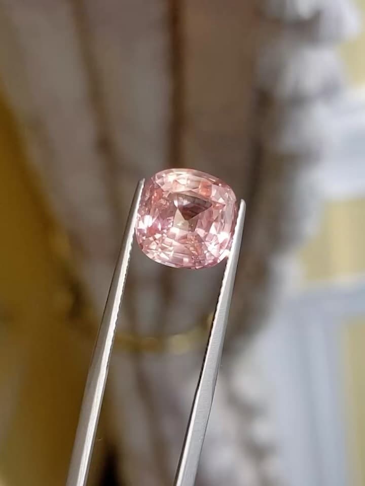 Padparadscha 5.19 ct