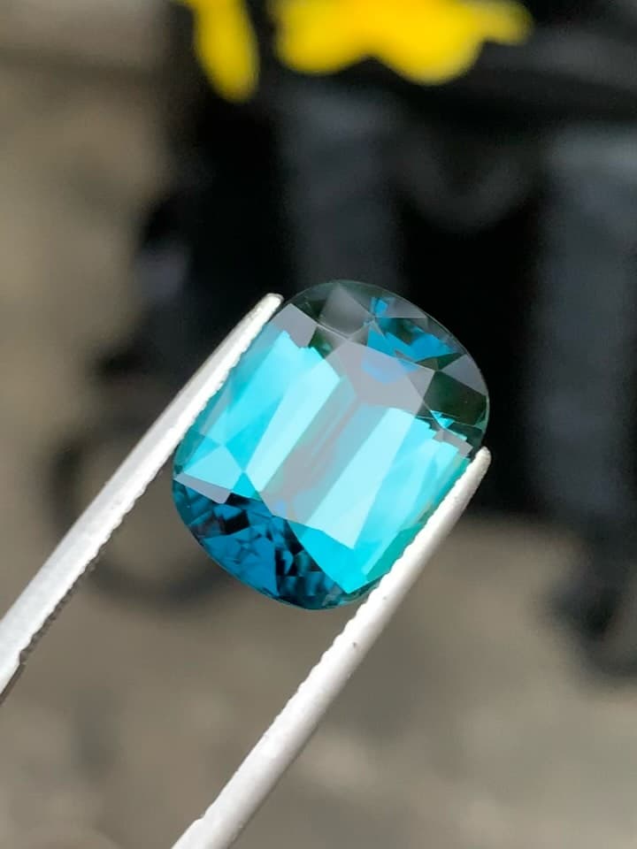 Indicolite 0.00 ct