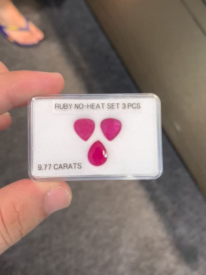 Ruby 9.77 ct