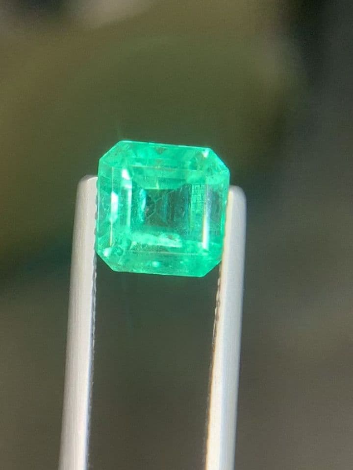 Emerald 2.22 ct