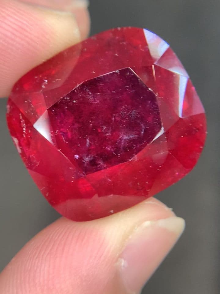 Rubellite 61.53 ct