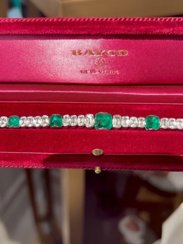 Platinum Bracelet with Colombian Emeralds and Diamonds
