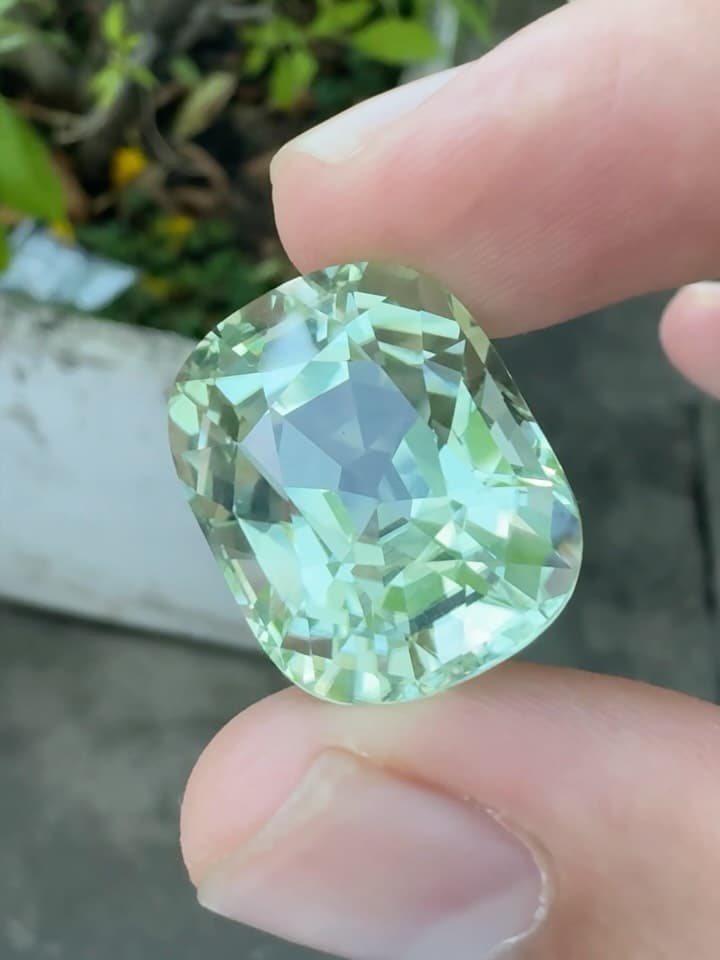 Tourmaline 0.00 ct