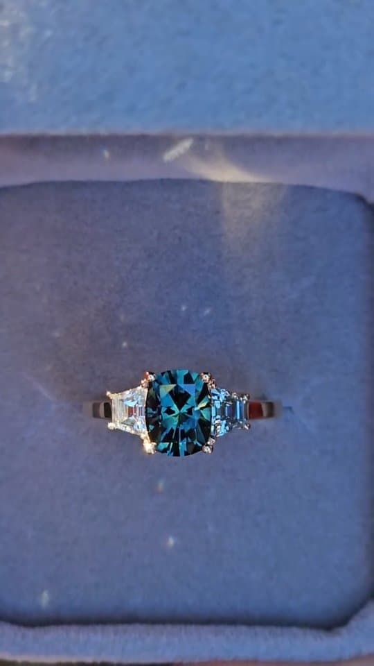 18k Yellow Gold Blue Parti Sapphire Ring with Trapezoid Diamonds