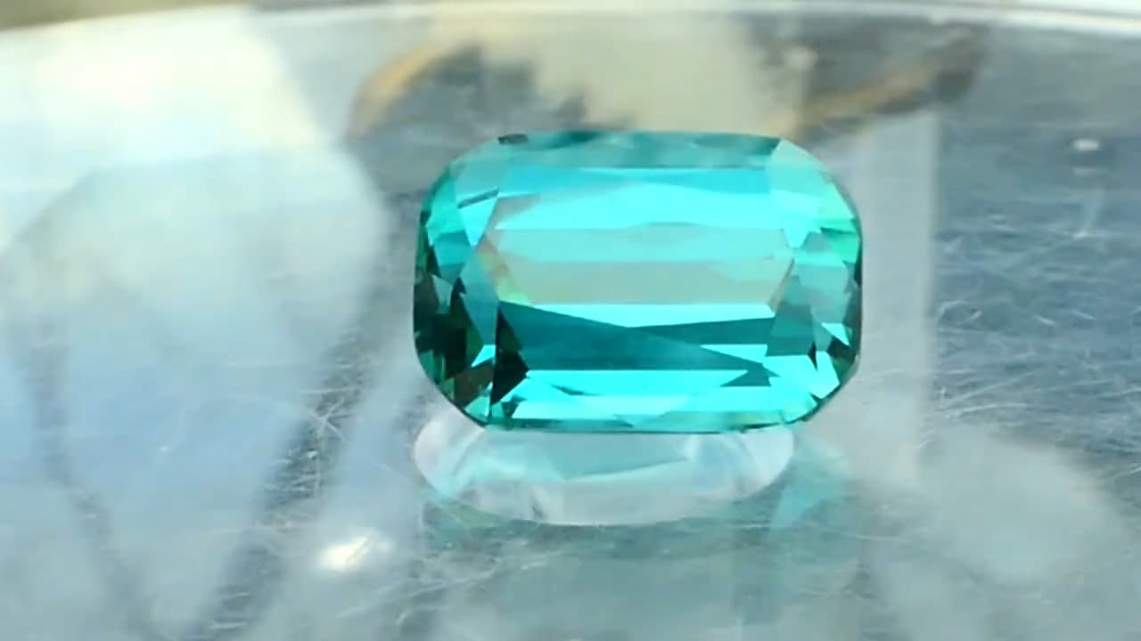 Tourmaline 0.00 ct