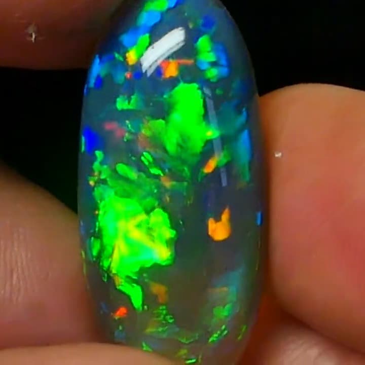 Opal 0.00 ct