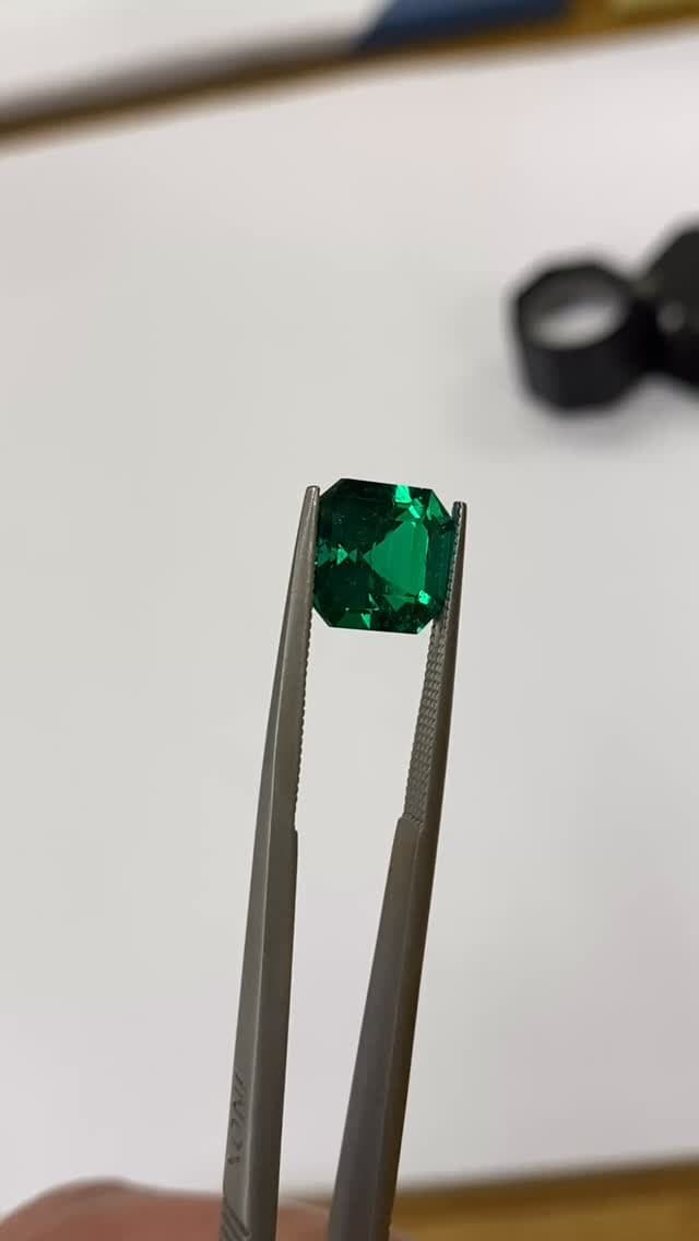 Emerald 3.50 ct