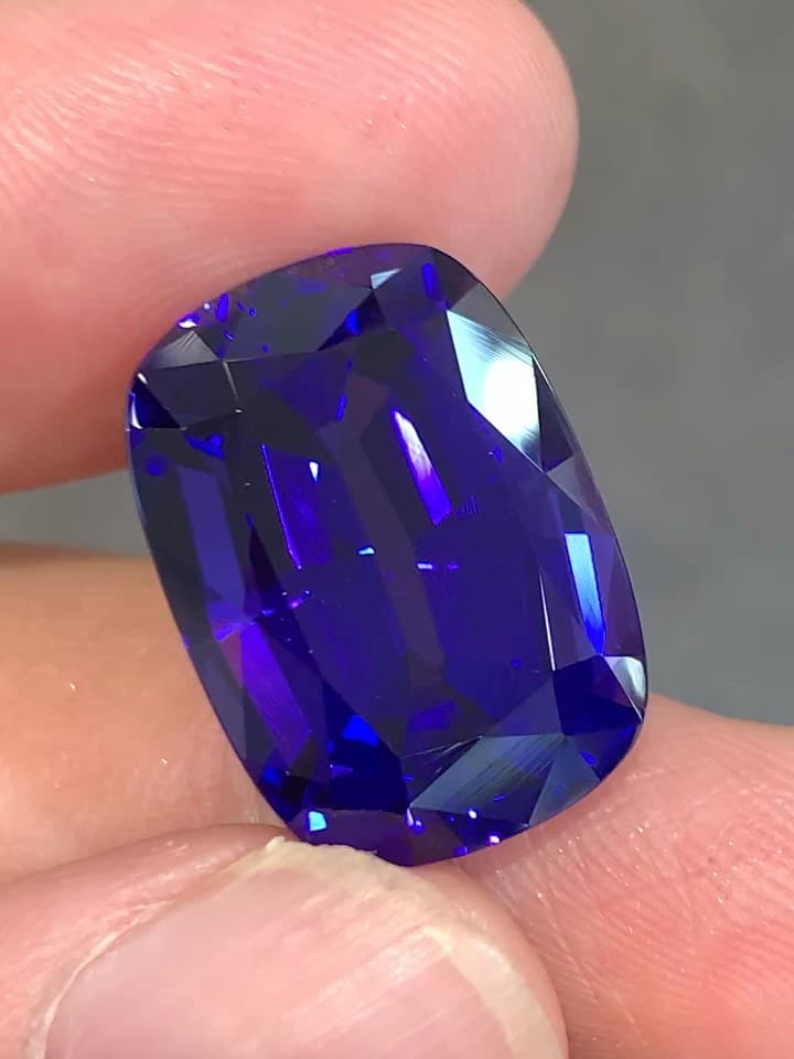 Tanzanite 20.86 ct