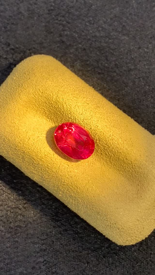 Padparadscha 2.06 ct