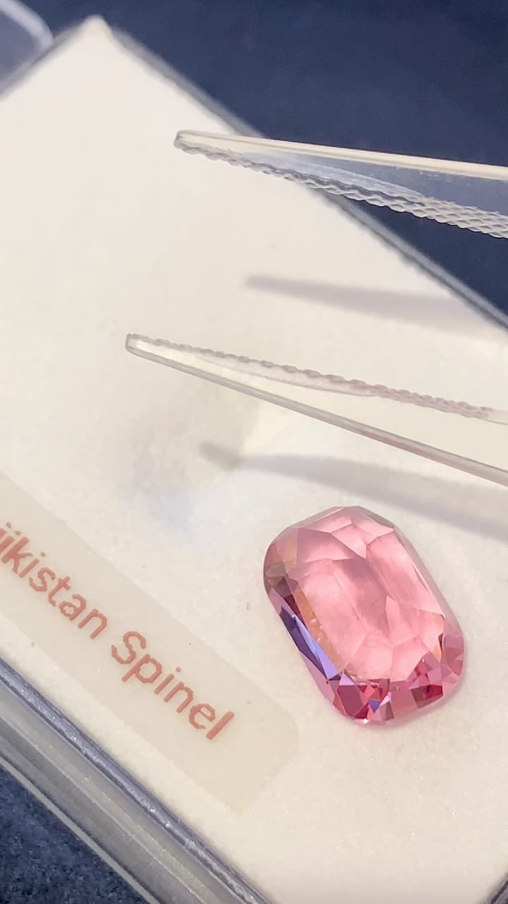 Spinel 0.00 ct