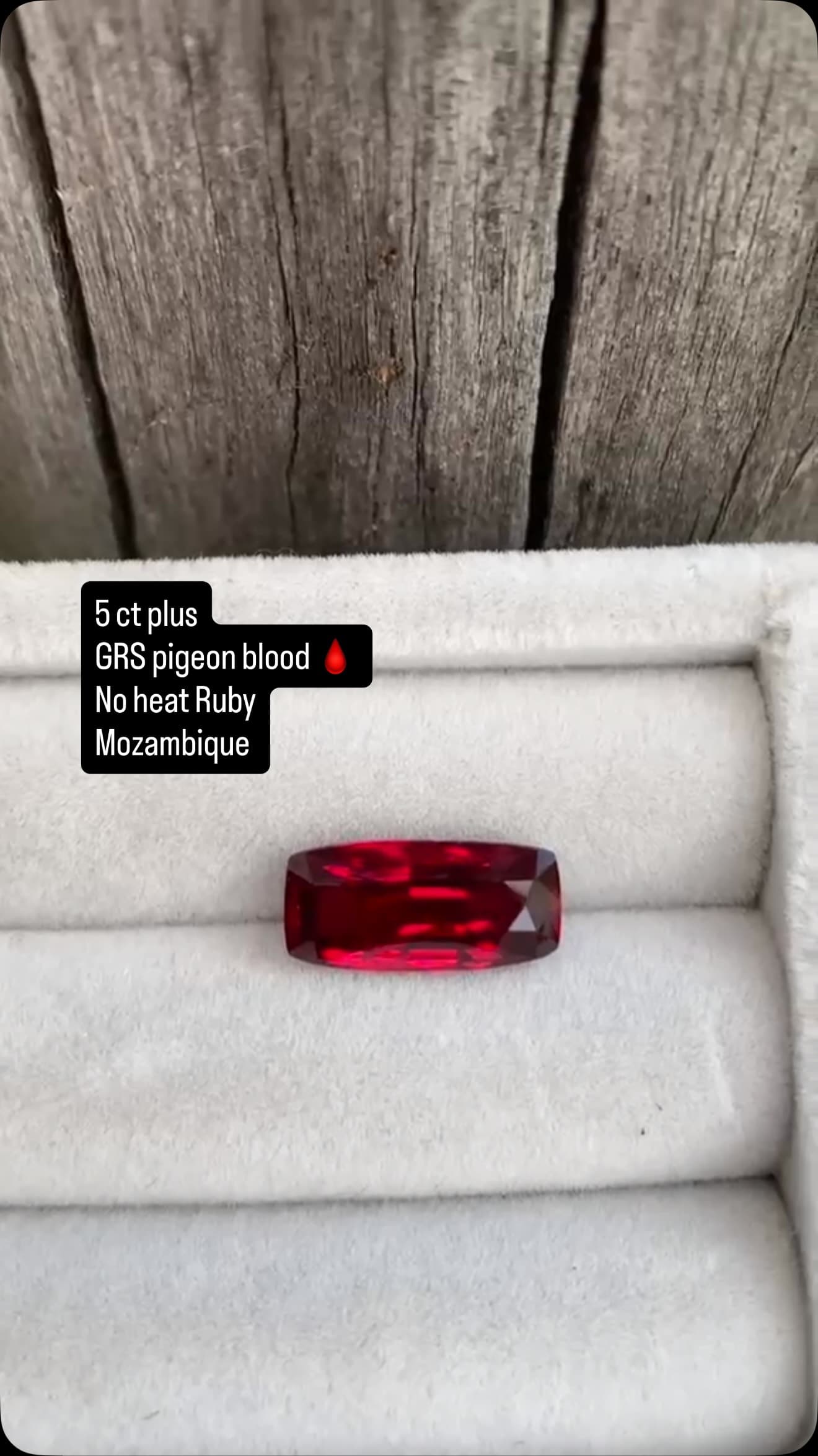 Pigeon Blood 5.00 ct