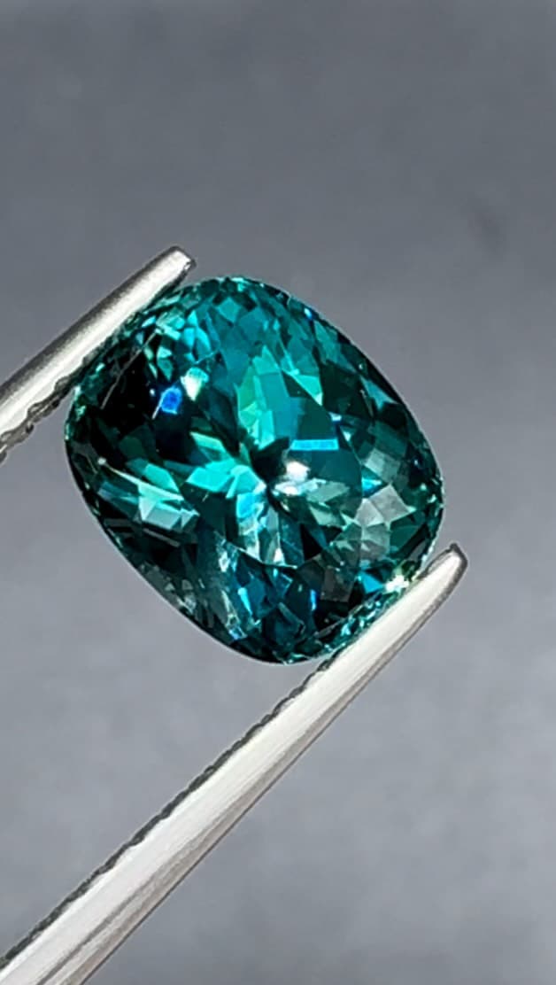 Tourmaline 0.00 ct