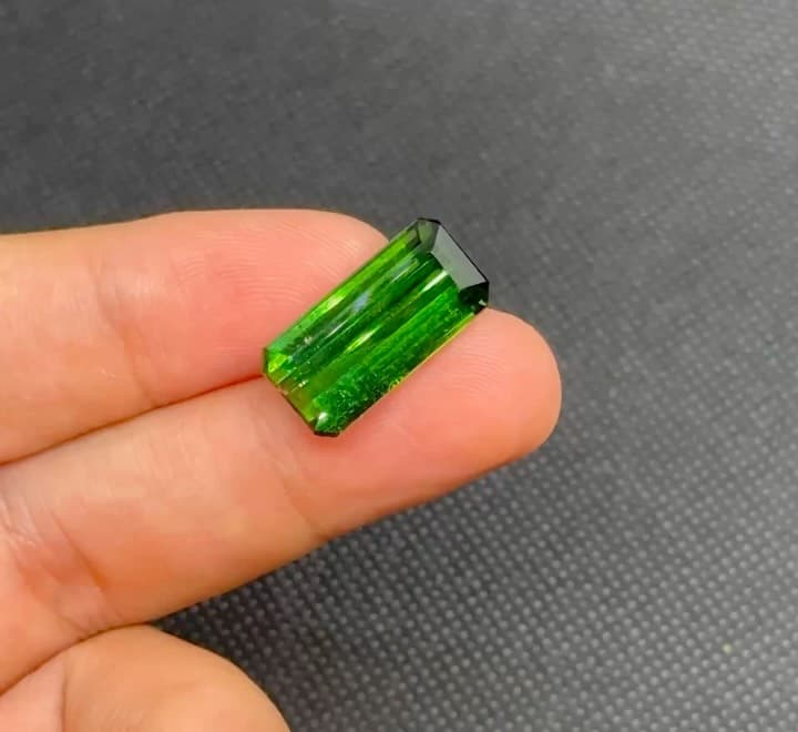 Tourmaline 0.00 ct