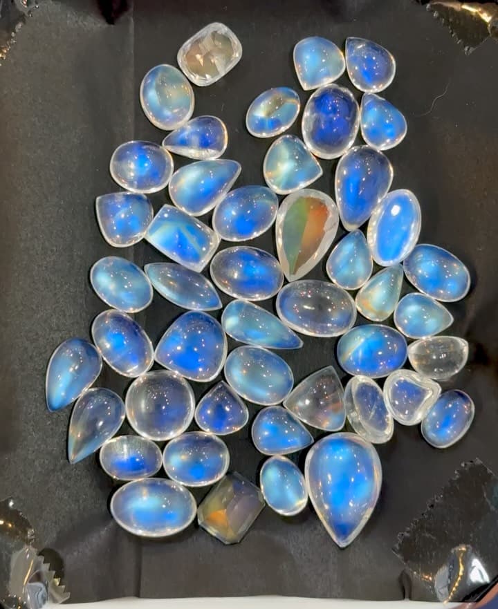 Opal 0.00 ct