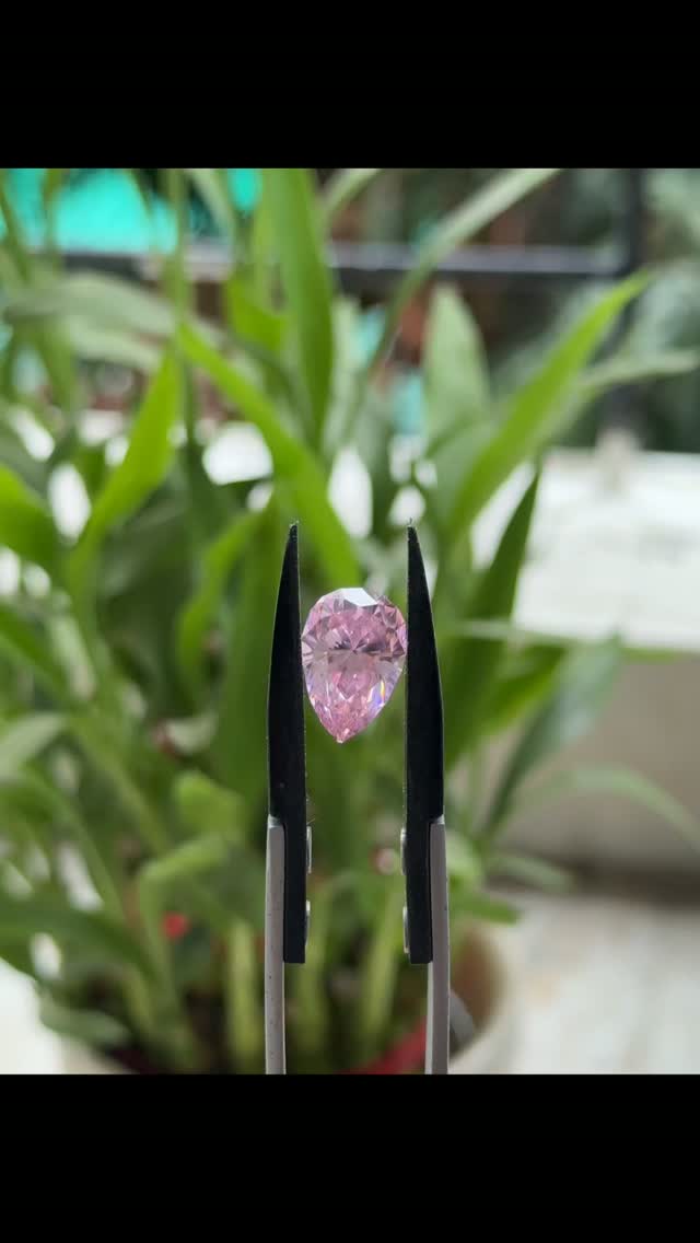 Tourmaline 0.00 ct