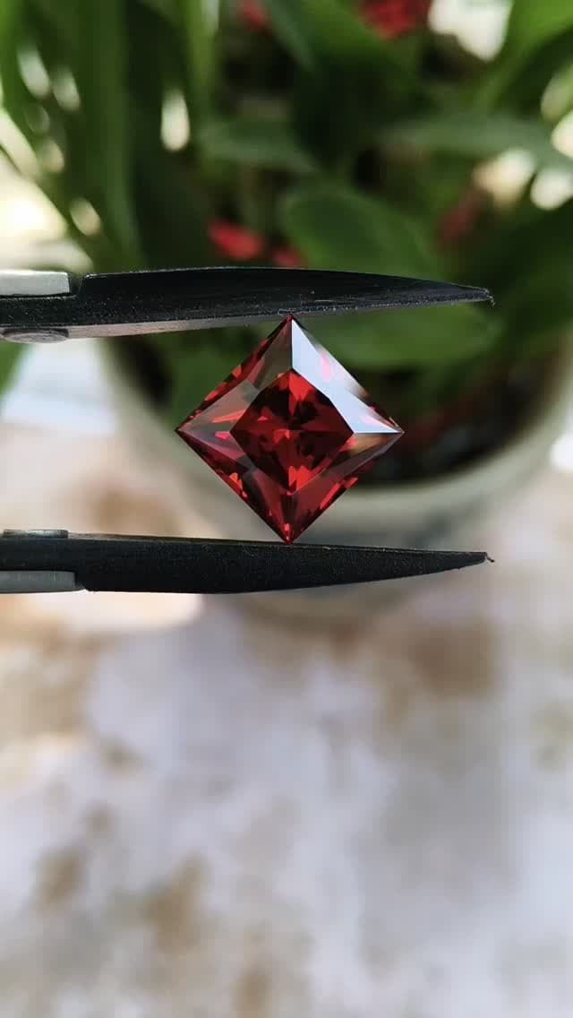 Spinel 0.00 ct
