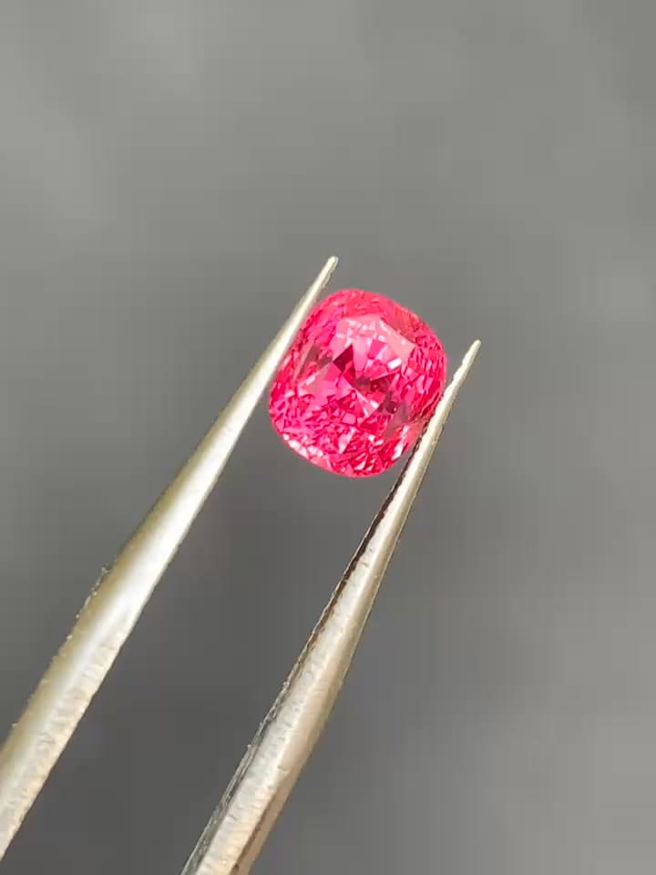 Spinel 0.00 ct