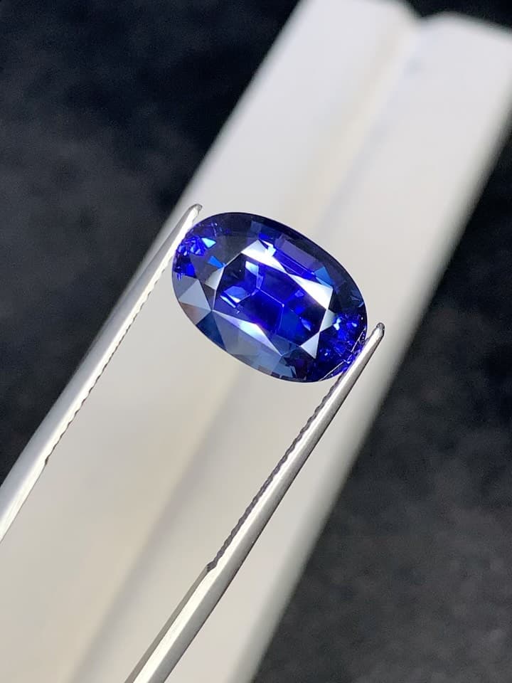 Sapphire 0.00 ct