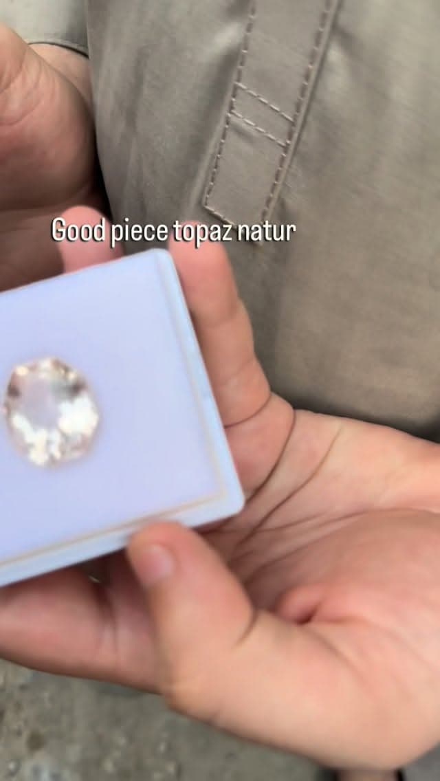 Topaz 0.00 ct
